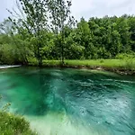 Comfort With Swimming Pool And Terrace ヴィラ Sukošan