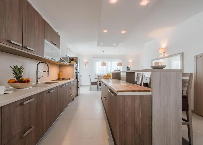 Comfort With Swimming Pool And Terrace *