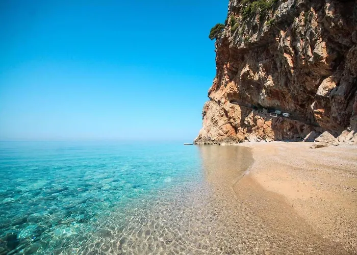 Comfort With Swimming Pool And Terrace